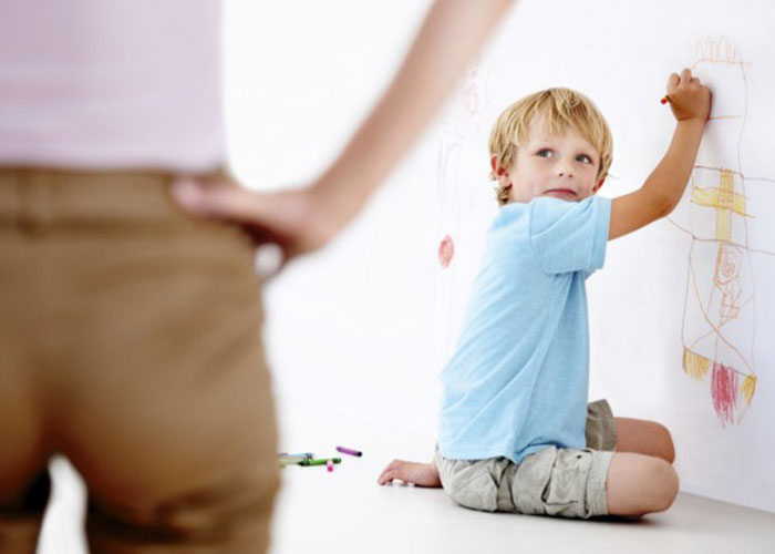 خرابکاری کودک و تنبیه و کاهش عزت نفس