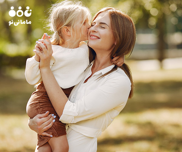 ایجاد محیط آموزشی مناسب برای فرزند توسط مادر